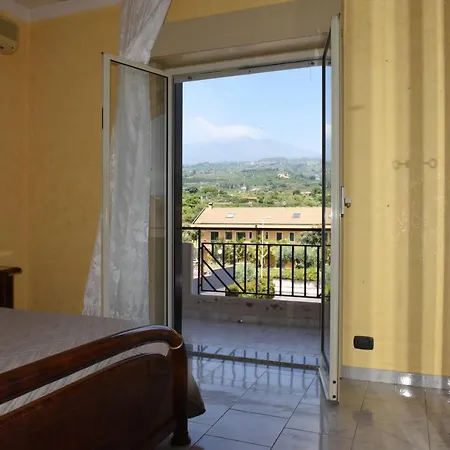 Apartamento Sicilia Etna E Mare *